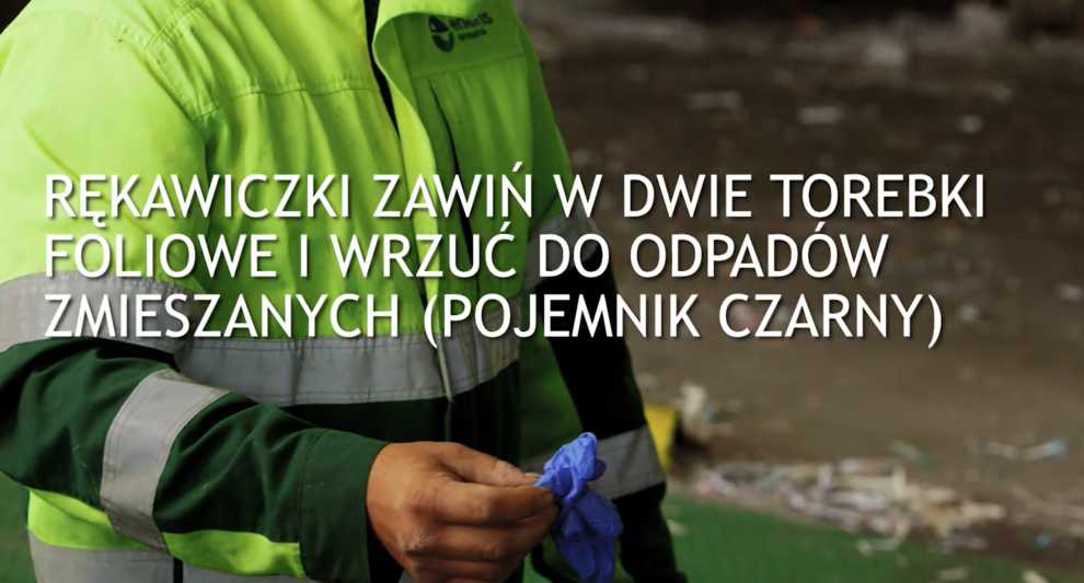 jak-zdejmowac-rękawiczki-ochrone-krok-3-fot.-Koalicja-BHP.jpg